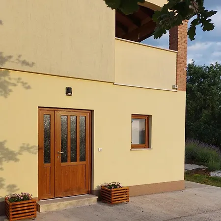 Appartement Nika *
