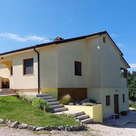 Nika Lejlighed Višnjan